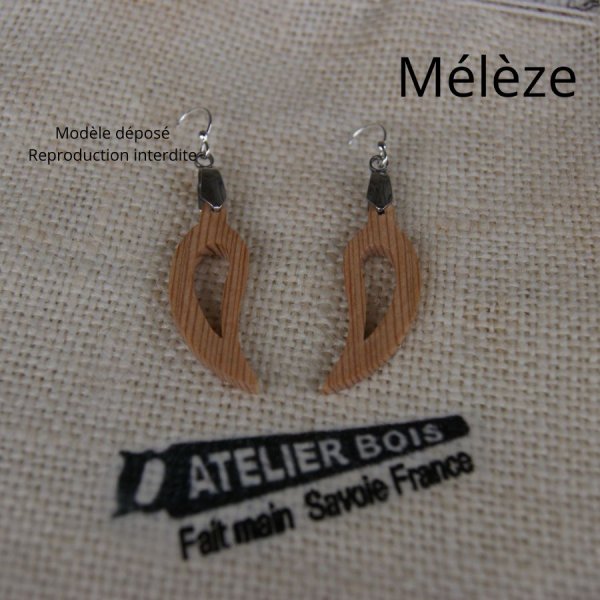 ohrring blatt aus buchenholz ethischer schmuck aus holz, naturschmuck gewachst, handgefertigt