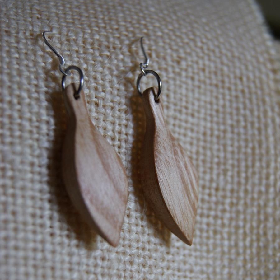 ohrringe schmuck holz handwerkliche herstellung esche