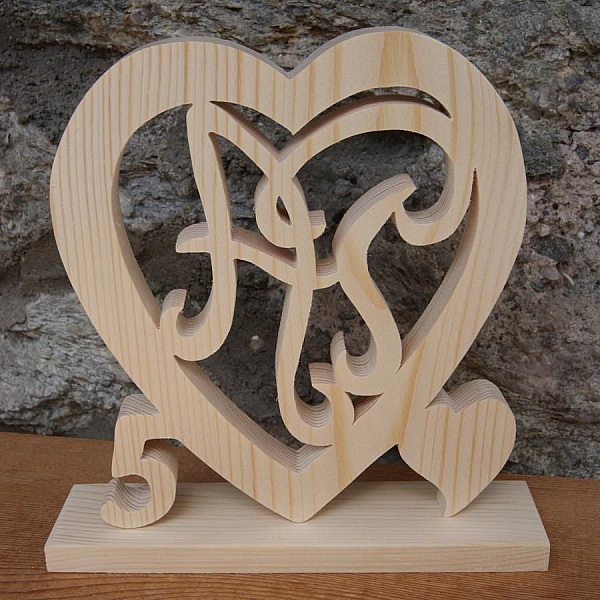 Coeur noce de bois, 5 ans de mariage, initiales personnalis&eacute;es, id&eacute;e cadeau noces de bois