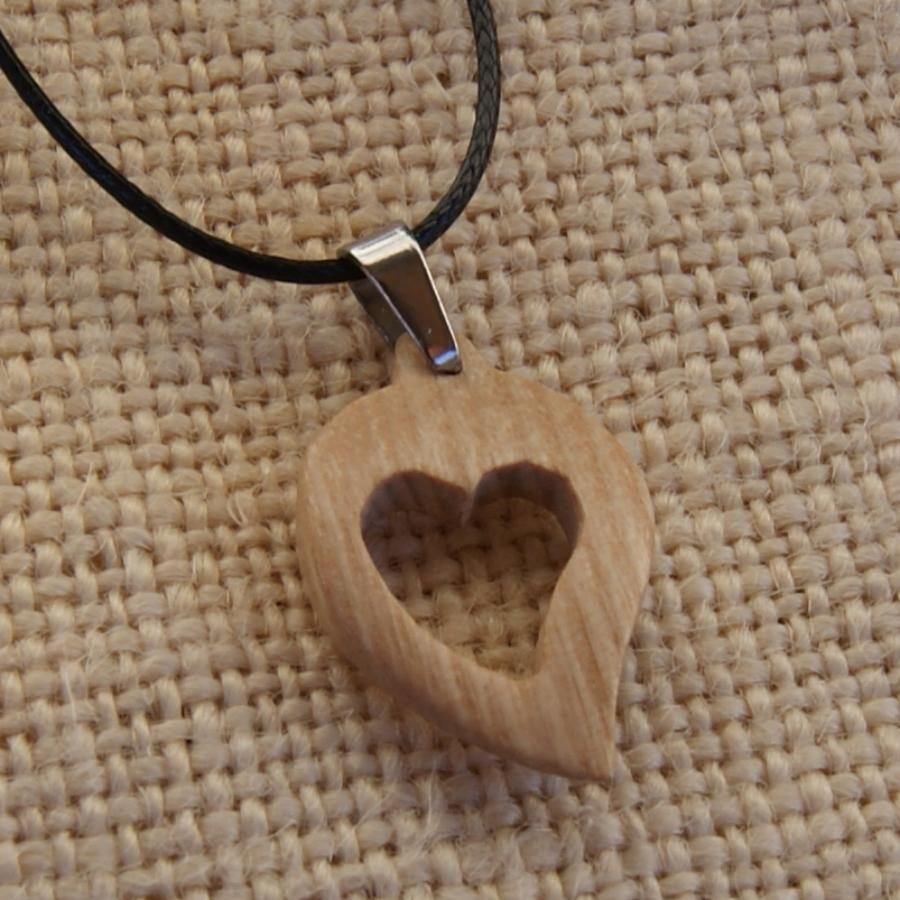 Herzset aus Eschenholz, Ohrringe und Anhänger Geschenk Holzhochzeit, Valentinstag Natur