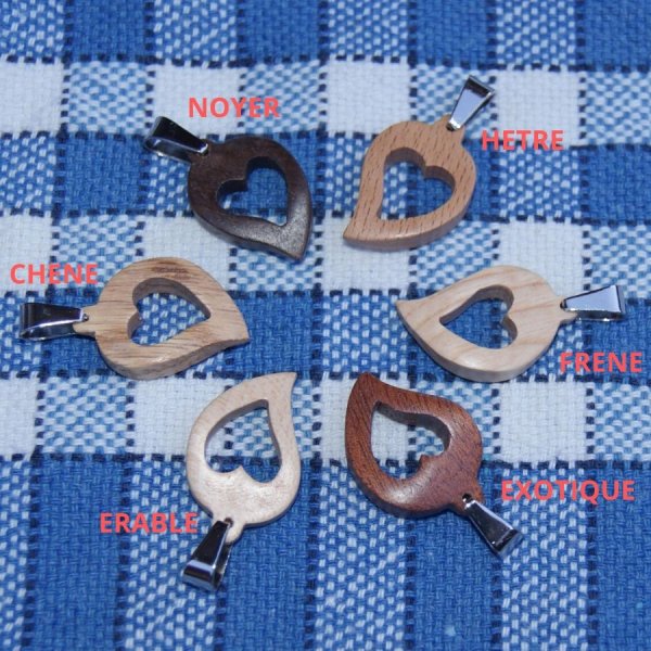 anh&auml;nger h&ouml;lzerne Hochzeit Schmuck aus Holz und Natur ausgeschnittenes Herz,Kirschbaum, handgefertigt, Geschenkidee Valentinstag, H&ouml;lzerne Hochzeit