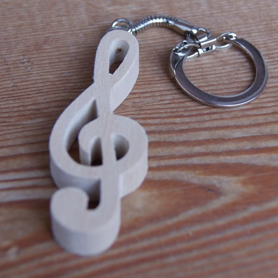 Schlüsselanhänger mit Notenschlüssel, Musikergeschenk, handgefertigtes Massivholz, Kirschbaum, originelles Musikergeschenk