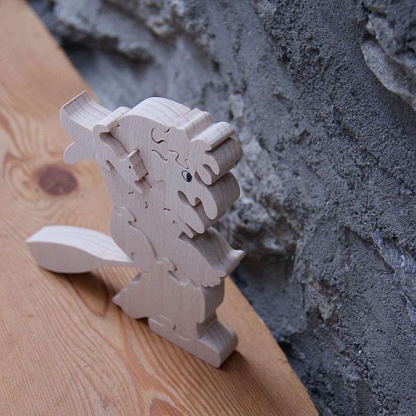 Puzzle sorcière en bois de hêtre découpé à la main.