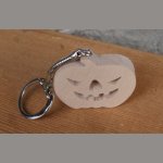 Schlüsselanhänger Kürbis Halloween handgefertigtes Massivholz