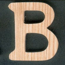 Buchstabe B zum Aufkleben aus Eschenholz Höhe 5 cm Dicke 5 mm