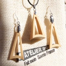 Dreieck-Set aus Kirschholz, handgefertigte Ohrringe und Anhänger
